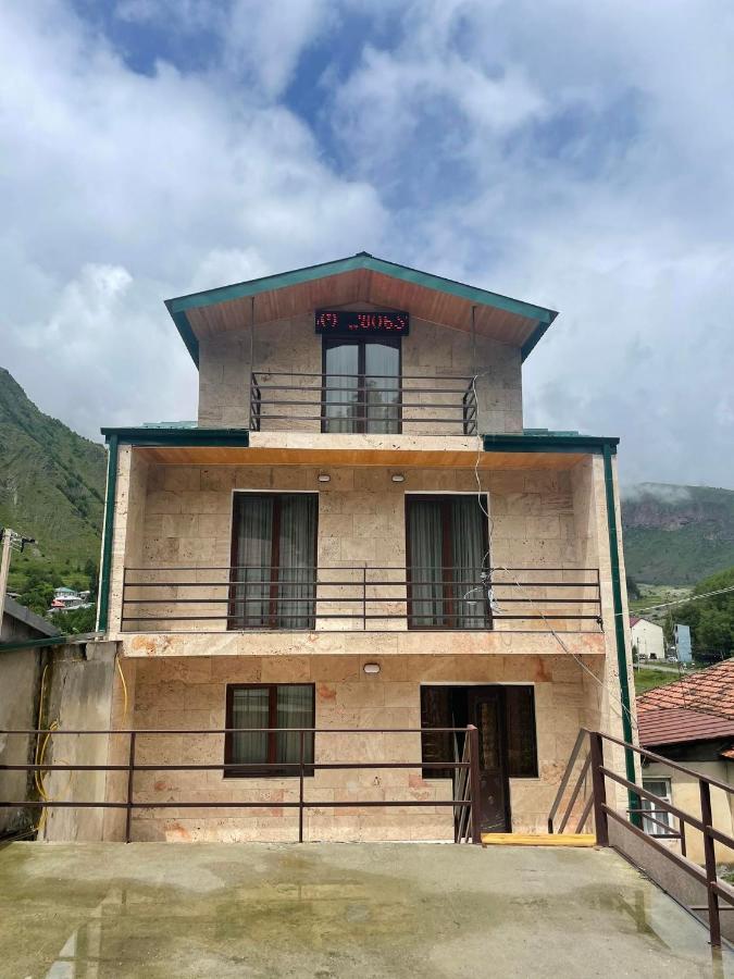 Hotel Shina Kazbegi Ngoại thất bức ảnh